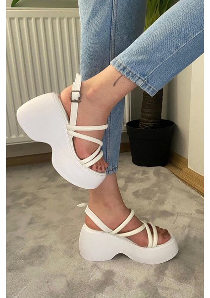 Kadın Anita Beyaz Biyeli Kalın Taban Ortopedik Sandalet K-3020