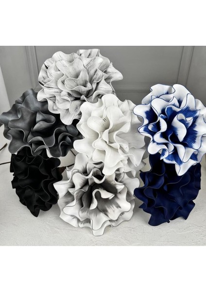 Beyaz ve Siyah Yapay Eva Lateks Çiçek, Şık ve Doğal Görünümlü Dekoratif Ürün