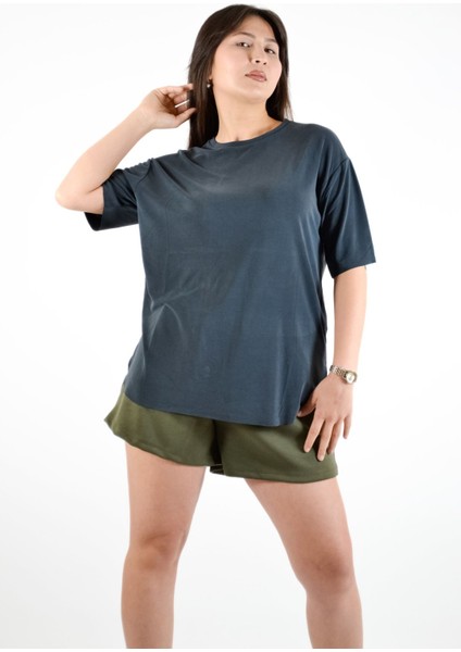 Sıfır Yaka Yan Yırtmaçlı Modal Basic T-Shirt fiyatları