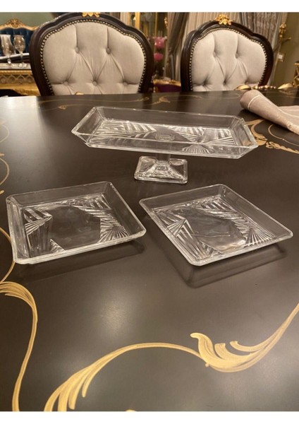 Kırmızı Madlen Crystallin 3'lü Servis Tabakları Seti, Şıklık ve Kaliteyi Bir Arada Sunar. modelleri