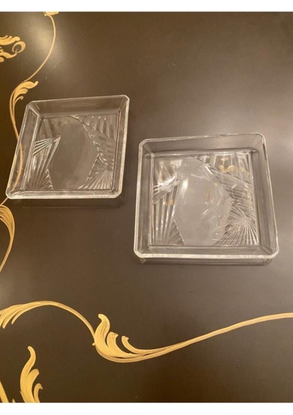 Kırmızı Madlen Crystallin 3'lü Servis Tabakları Seti, Şıklık ve Kaliteyi Bir Arada Sunar. indirimleri