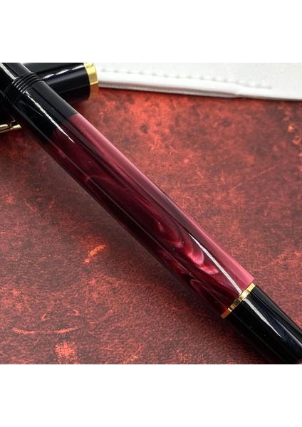 Classic M200 Marbled Red Special Edition Fountain Pen -Ef indirimleri
