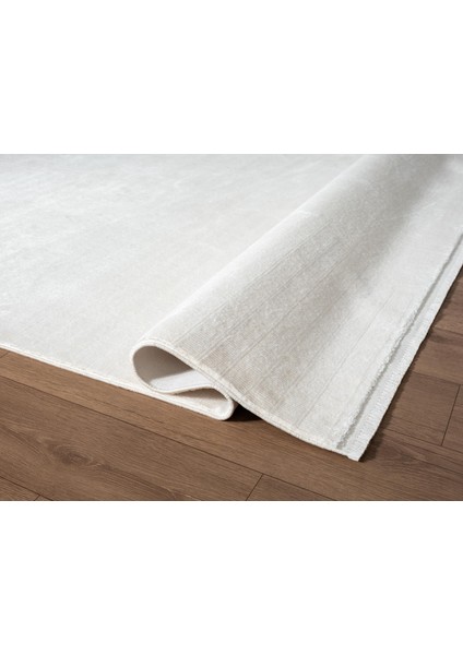 Fresco FC003W Beyaz Halı Modern Desen 100 Tarak Viskon Parlak Yumuşak Ipek Serisi fırsatları