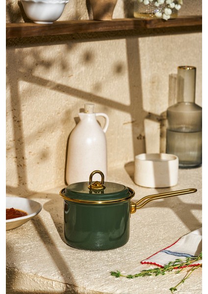 Yeşil 9 cm Emaye Sosluk, Şık ve Dayanıklı Mutfak Gereci