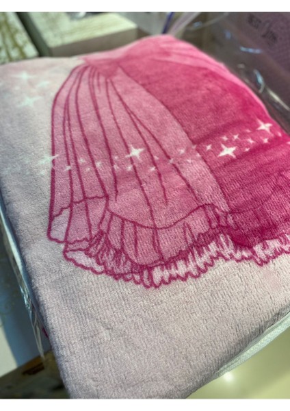 Yumuşak ve Hafif Tek Kişilik Mevsimlik Battaniye, 1,90 Kg, Pembe Renk fırsatları