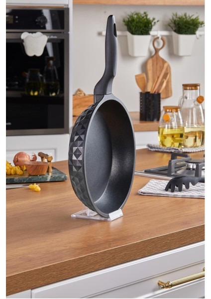 28 cm Döküm Tava Siyah, Dayanıklı ve Şık Mutfak Gereci modelleri