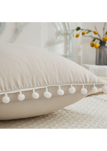 Bej Uzun Pamuklu Ponpon Detaylı Yastık Kılıfı 50X135 cm Ergonomik ve Rahat Kullanım