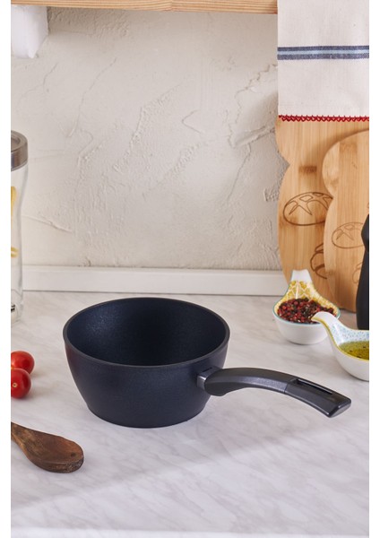 Biodiamond Güçlü Plus Sütlük 18 Cm, Dayanıklı ve Şık Mutfak Aksesuarı