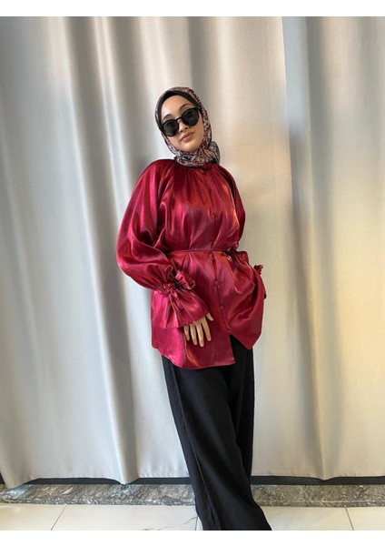 Kolu Gül Detaylı Saten Tunik- Bordo fiyatları