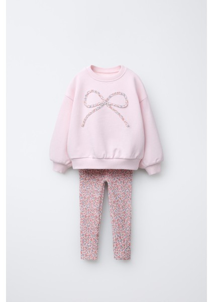 Kız Çocuk Pamuklu Pembe Fiyonk Desenli Sweatshirt ve Çiçek Desenli Tayt Takım