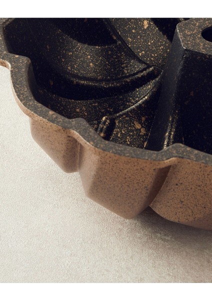 Altın Renkli Alüminyum Döküm Kek Kalıbı, Şık ve Dayanıklı Tasarım modelleri