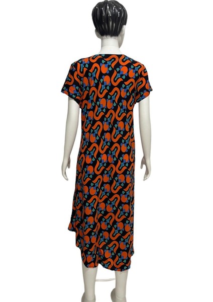 Turuncu Desenli V Yaka Salaş Yazlık Elbise – Asimetrik Kesim 38-50 Beden Uyumlu