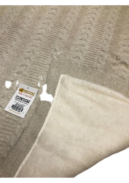 Yumuşak ve Sıcak Bej Triko Battaniye, Rahatlık ve Şıklık Sunar modelleri