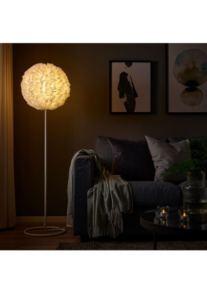 Beyaz Yer Lambası, Yatak Odası ve Sehpa Yanına Şık Aydınlatma Sağlar fırsatları