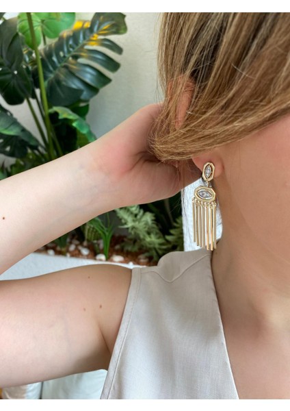 Özel Tasarım Göz Detaylı Çubuk Sallantılı Gold Küpe