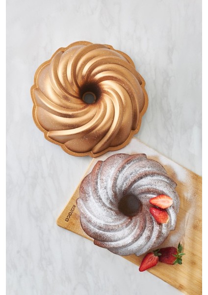 Altın Renkli 24 cm Kek Kalıbı, Dayanıklı ve Şık Tasarım, Sağlıklı Pişirme Imkanı modelleri