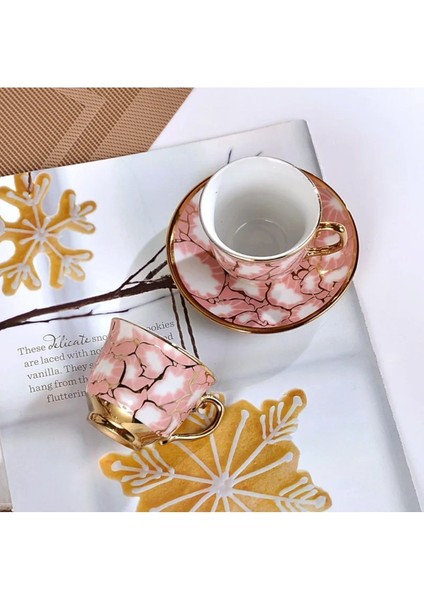 6'lı Lüx Kahve Fincan Seti, Altın Sarısı, Lila ve Beyaz Işleme, Şık ve Zarif Tasarım modelleri