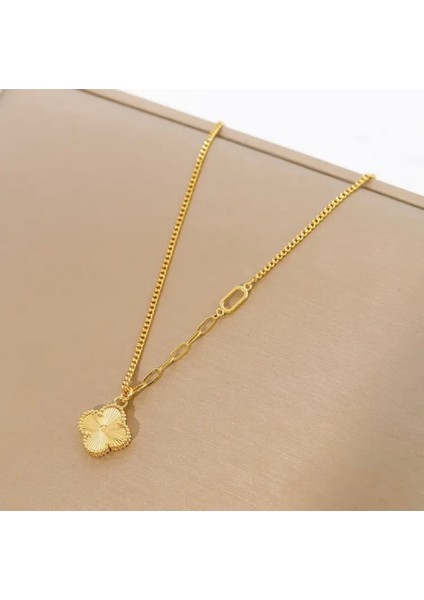 Dört Yapraklı Şans Dilek Kolyesi indirimleri