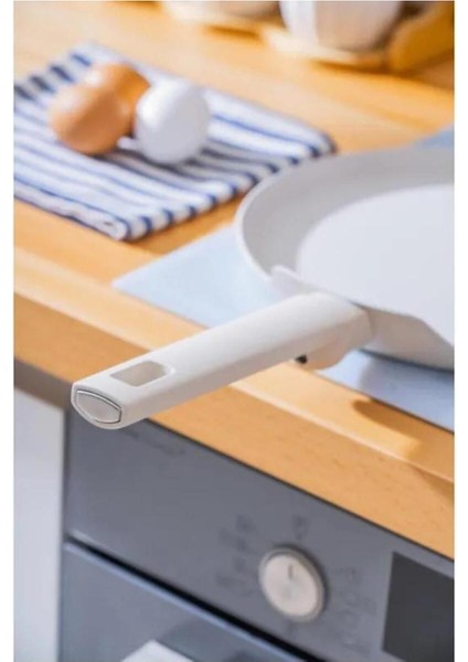 26 cm Krep Tava - Ultimate Pro, Ekru, Dayanıklı ve Şık Tasarım fiyatları