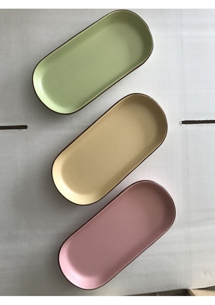 3 Renkli Mat Kayık Tabak Seti, 3 Adet, Şık ve Kullanışlı Tasarım