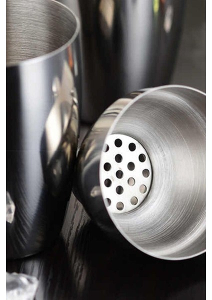 Paslanmaz Çelik Kokteyl Shaker 700 ml – Şık ve Kullanışlı Ev ve Bar Ürünü fırsatları