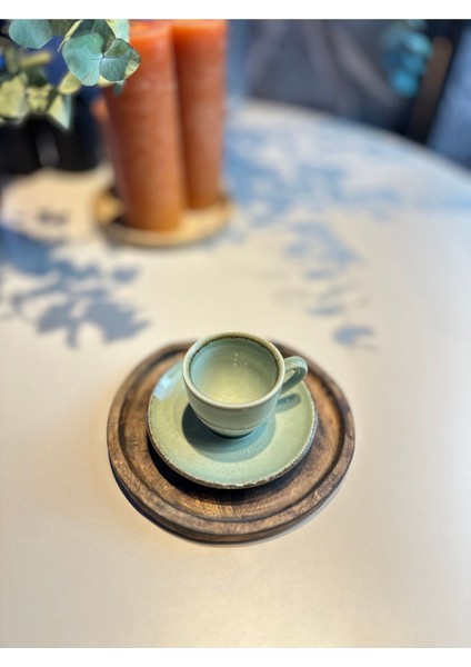 Iki Kişilik Yeşil Fincan Takımı, Şık ve Zarif Tasarım