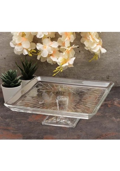 Şık Bej Madlen Ayaklı Servis, Ev Dekorasyonu Için Modern Tasarım