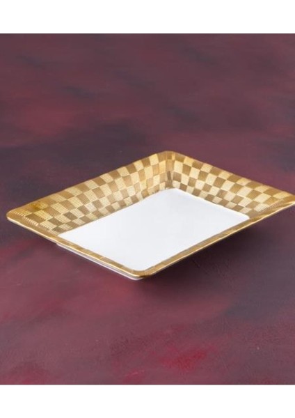 Dikdörtgen Gold Tabak 37 Cm, Şık ve Kullanışlı, Günlük ve Özel Günler Için Ideal.
