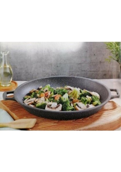 Çok Amaçlı Döküm Tava, Dayanıklı ve Kullanışlı Mutfak Gereci