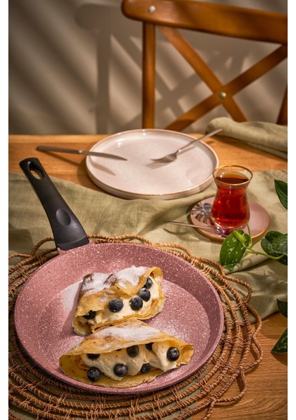 Rose Renkli 26 cm Krep Tava, Şık ve Kullanışlı Mutfak Gereçleri