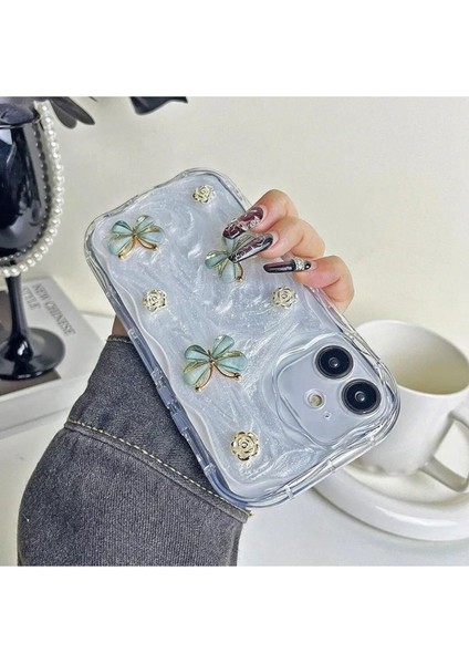 iPhone 11 Uyumlu Zebana Gül ve Kelebek Figürlü Floral Silikon Kılıf-Yeşil fiyatları
