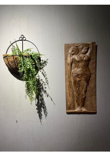 Store “roma’nın Sessiz Kızı Ahşap Oyma Tablo fırsatları