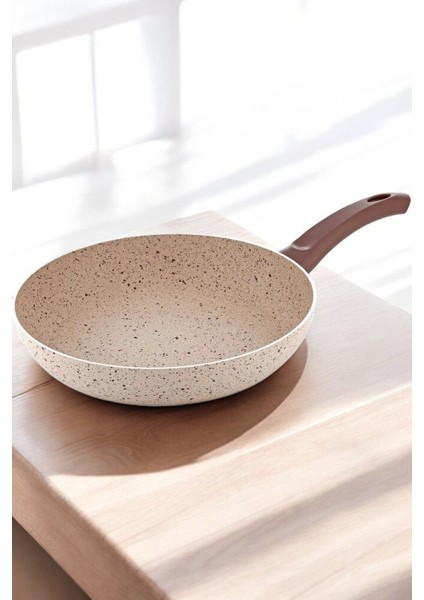 30 cm Granit Tava, Yanmaz ve Yapışmaz, Bej Renkli, Dayanıklı ve Şık Tasarım modelleri