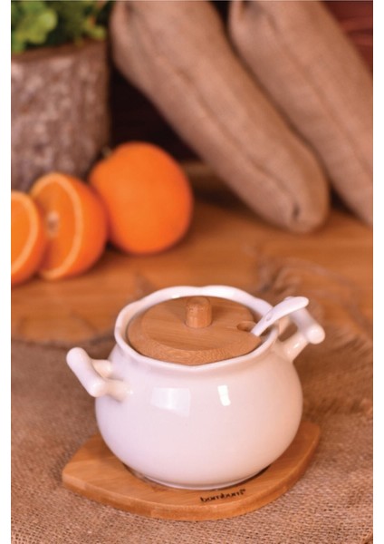 Carla Şekerlik Krem – Tatlı ve Şık Ev Dekoru Için Ideal Seçim