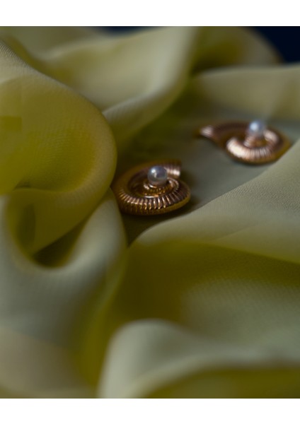 Saaden Gold Salyangoz Desenli Küpe fiyatları