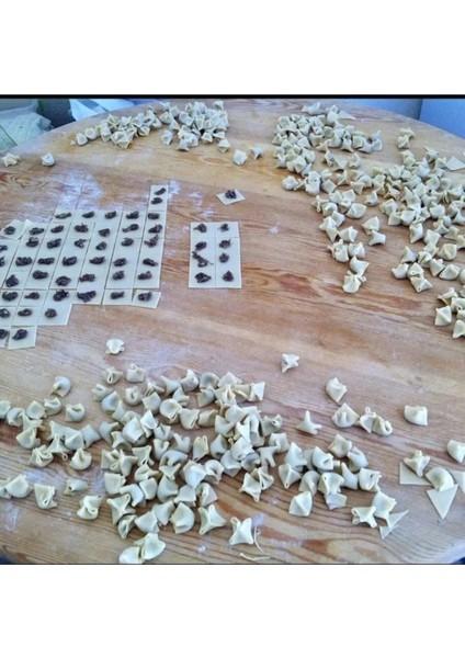 9 ve 7 Bıçaklı Kare Mantımatik Mantı Kesici Seti, Pratik ve Kullanışlı Araç. fırsatları