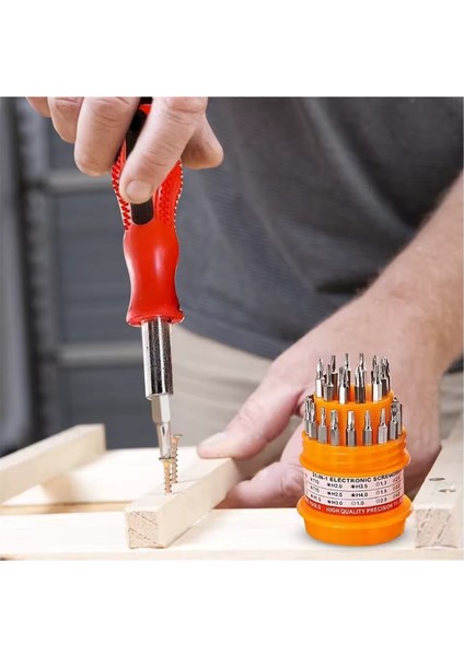 Mıknatıslı Çok Amaçlı 31 Parça Tornavida Seti fırsatları