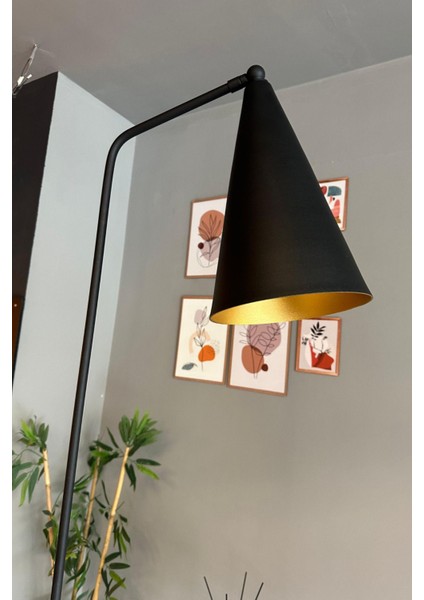 Modern Siyah Metal Zemin Lambası, Hareketli ve Şık Dekoratif Aydınlatma. fiyatları