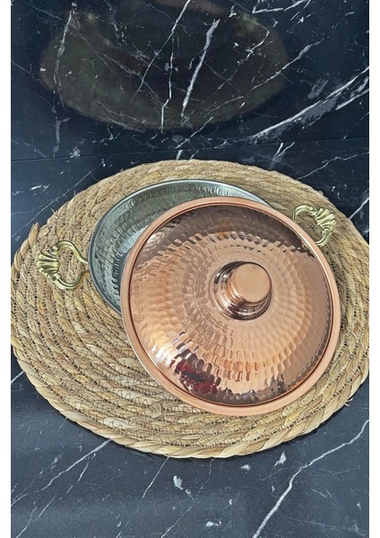 Bakır Tencere Tava Kapağı 18 Cm, Şık ve Dayanıklı, Kahverengi Renkli Ürün.