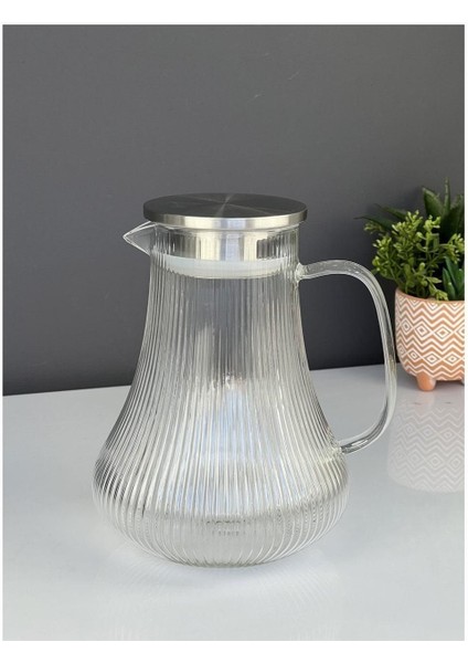 Turuncu 1500 ml Metal Kapaklı Cam Sürahi, Şık ve Dayanıklı Tasarım
