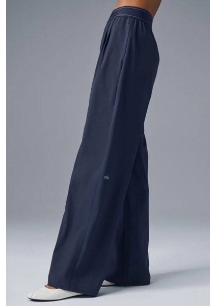 Rahat Kalıp Beli Lastikli Bol Paça Kumaş Pantolon fırsatları