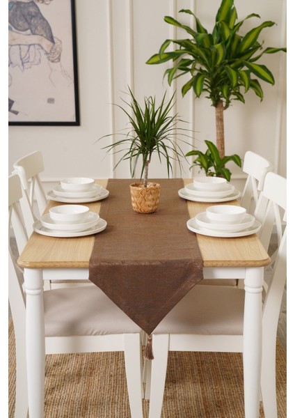 Kahverengi 35X90 cm Dekoratif Desenli Şık Runner, Evinizi Güzelleştiren Detay.