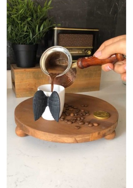 Ahşap Ayaklı Sunumluk, Şık ve Doğal Ceviz Rengi, Zarif Tasarım fiyatları