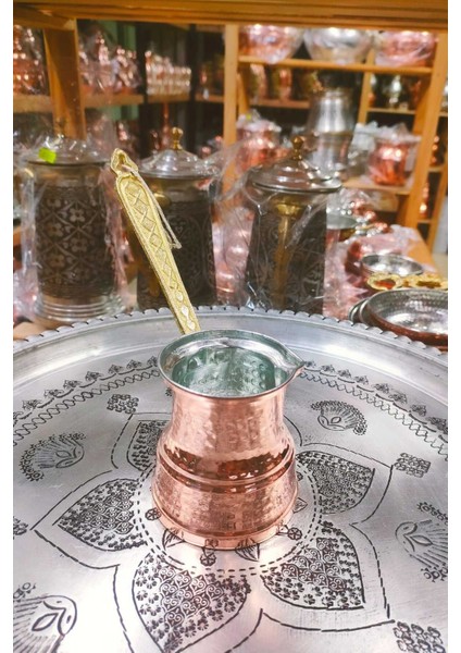 Parlak Bakır ve Pirinç Saplı, 2-4 Kişilik Şık Cezve