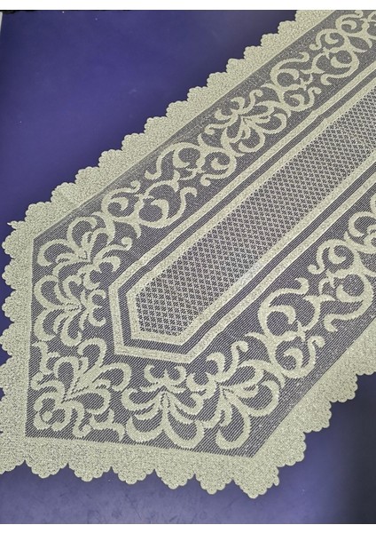 Yeşil Osmanlı Desenli Örme Tül Ranner Örtüsü Şık ve Zarif Tasarım