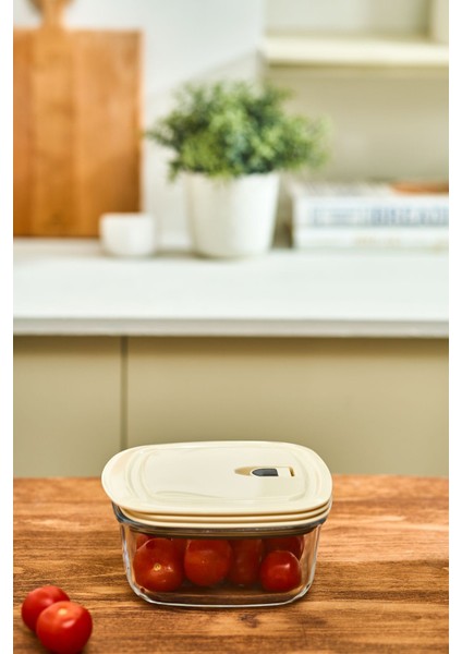 Vakumlu Kapaklı Cam Saklama Kabı, 0.9 Lt, Bej Renkli, Sağlıklı ve Şık Tasarım