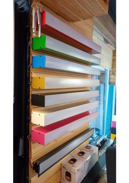 Şık Beyaz LED Lineer Lamba, Modern ve Enerji Tasarruflu Aydınlatma