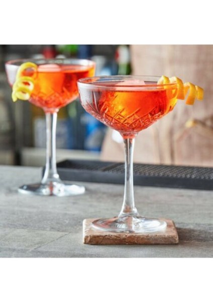 Şık 4'lü Ayaklı Kadeh Seti 255 cc Beyaz fiyatları