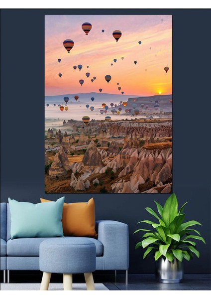 Renkli Balonlar ve Kapadokya Manzaralı Dekoratif Kanvas ve Ahşap Tablo modelleri