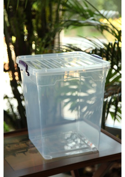 Şeffaf 30 Litrelik Kilitli Düzenleme Saklama Kabı, Beyaz Renkli, Dayanıklı ve Kullanışlı.